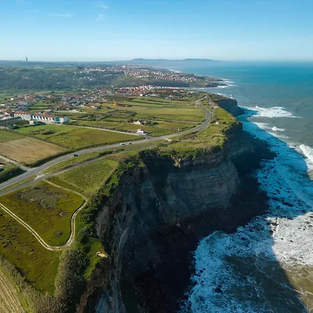 Blue Ericeira - Surf & Family