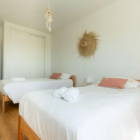 Blue Ericeira - Surf&family *